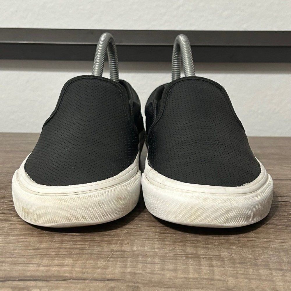 Vans Asher Perforated Leather Women’s Shoes size 6.5 Black - Picture 2 of 8